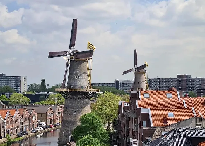 Historic Canal-side *